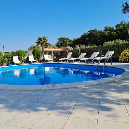 Apartments Dorotea Новаля Екстер'єр фото