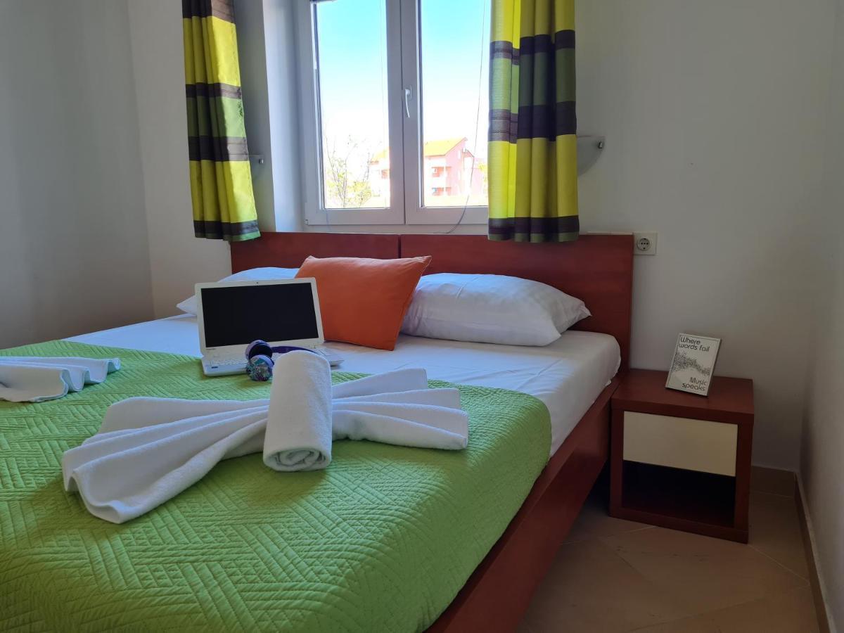 Apartments Dorotea Новаля Екстер'єр фото