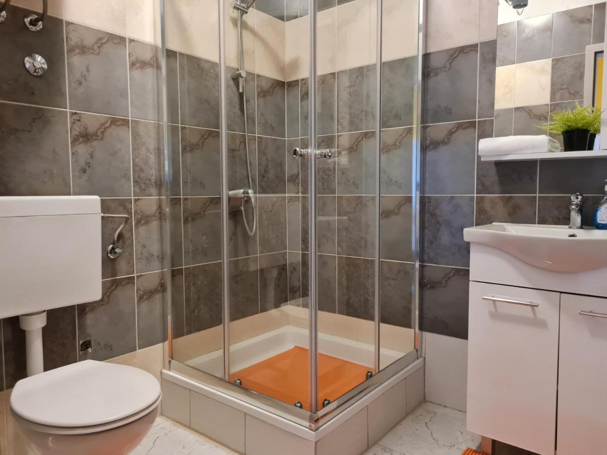 Apartments Dorotea Новаля Екстер'єр фото