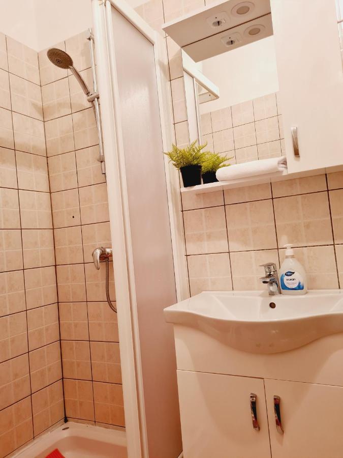 Apartments Dorotea Новаля Екстер'єр фото